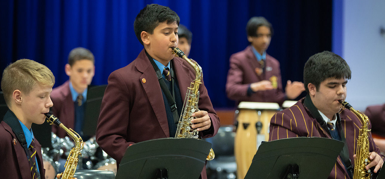 Ensemble Instrumental - Stage and Jazz Band